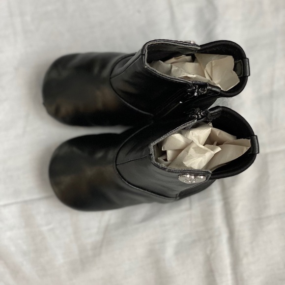 Baby booties - Picture 4 of 4